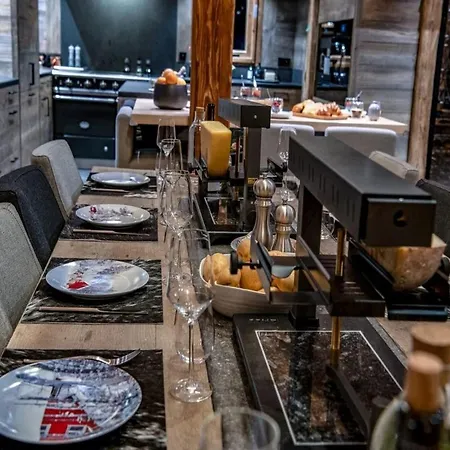 Splendor: The Luxury Of A Chalet In 5b